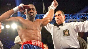 Bryant Jennings wins in New York - Stops Artur Szpilka on HBO.