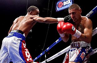 Undefeated Errol Spence, Jr. didn’t lose a round and may have made the transition from prospect to contender in a dominating unanimous decision victory (100-90 three times) over the durable Ronald Cruz in the main event of ShoBox.